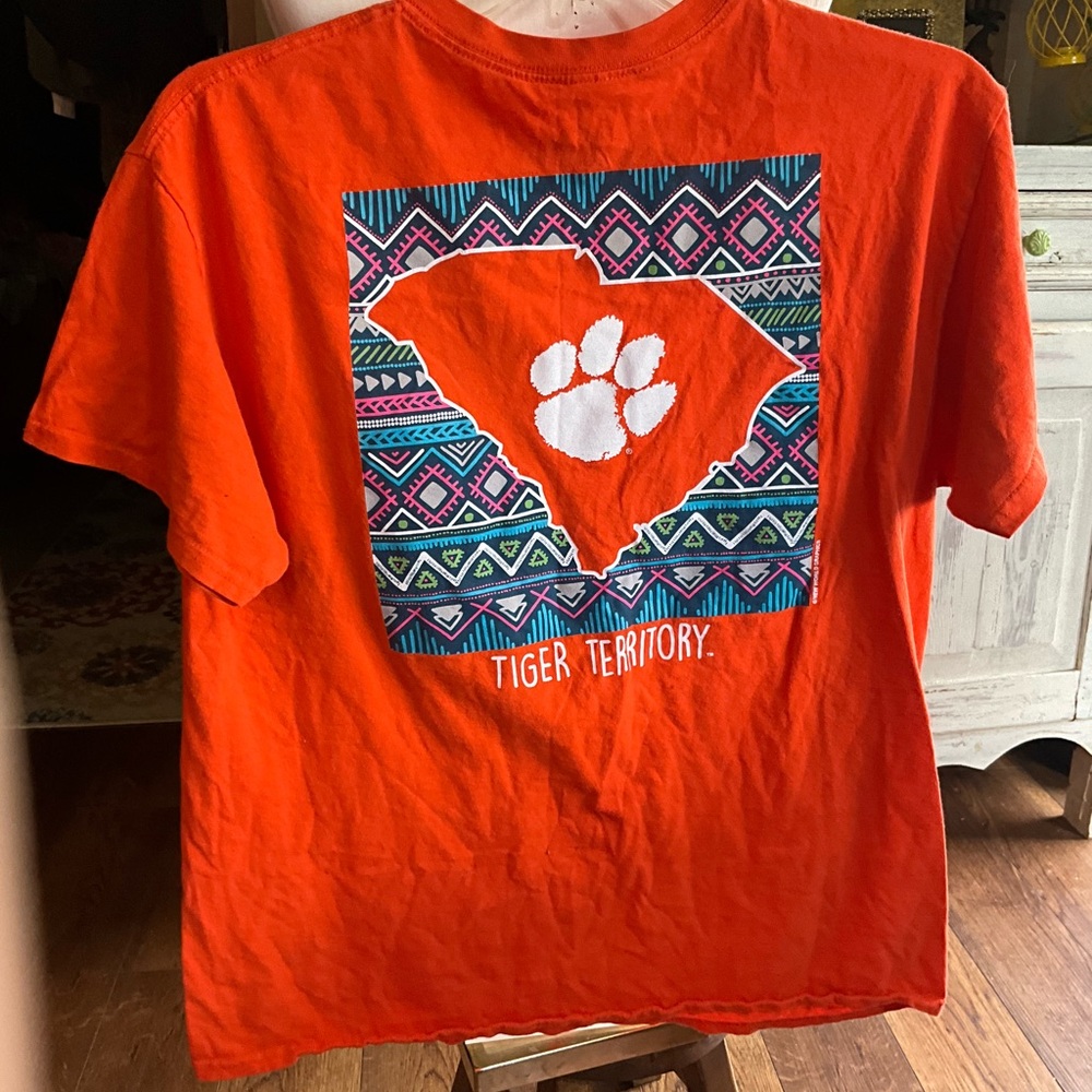 Ladies large Clemson tshirt